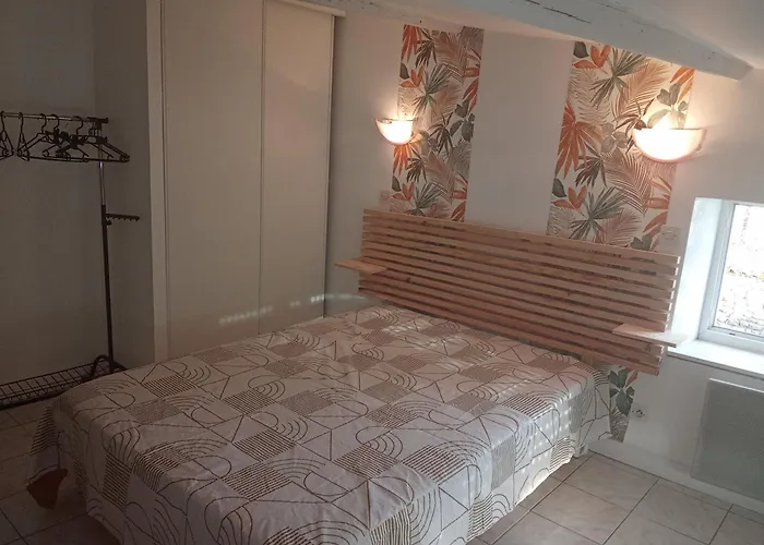 Maison De Village Au Calme بيت للعطل ساوجون