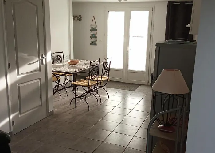 بيت للعطل Maison De Village Au Calme ساوجون